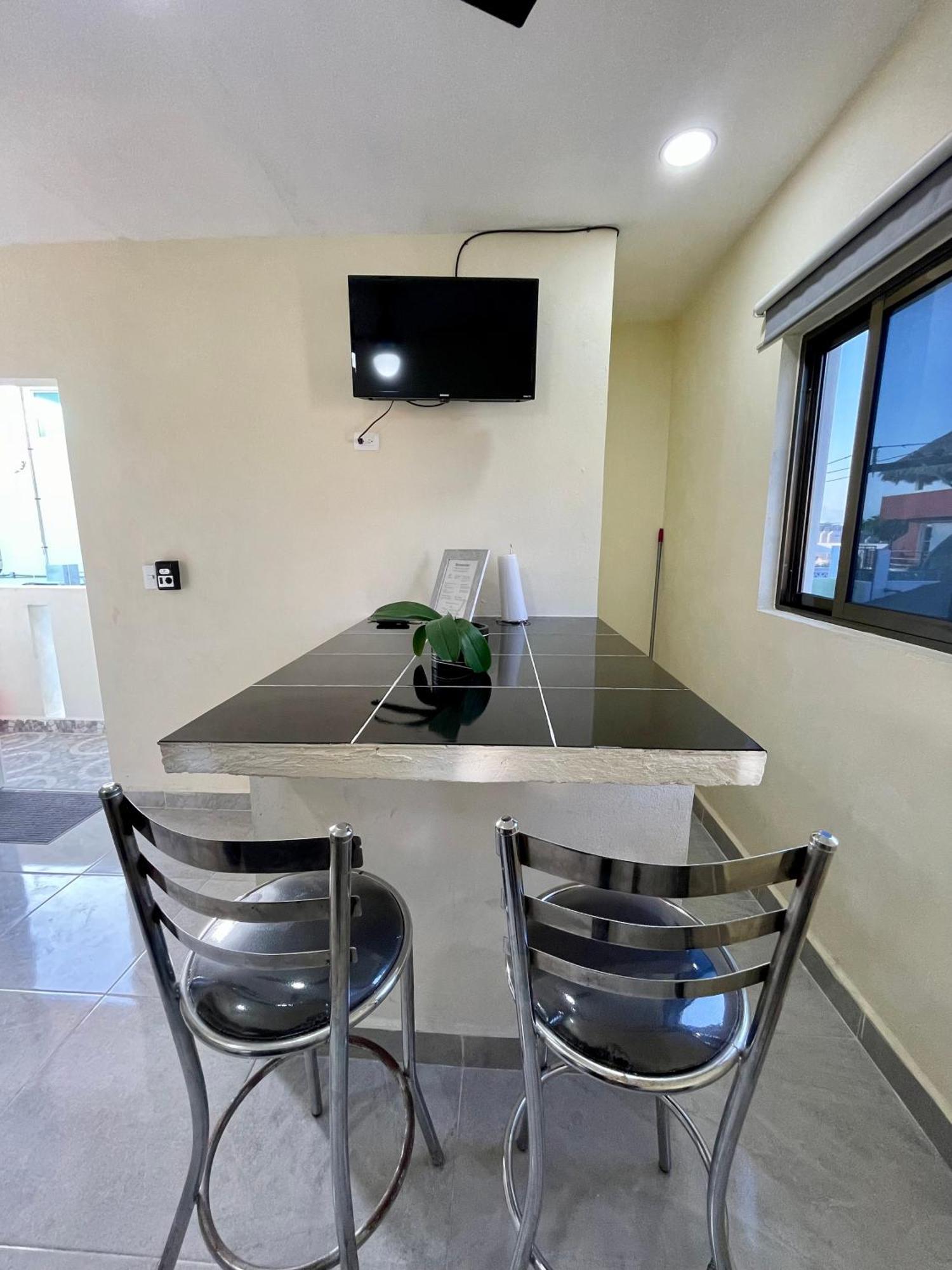 Isla Bonita - Isla Mujeres Centro Apartment Exterior photo
